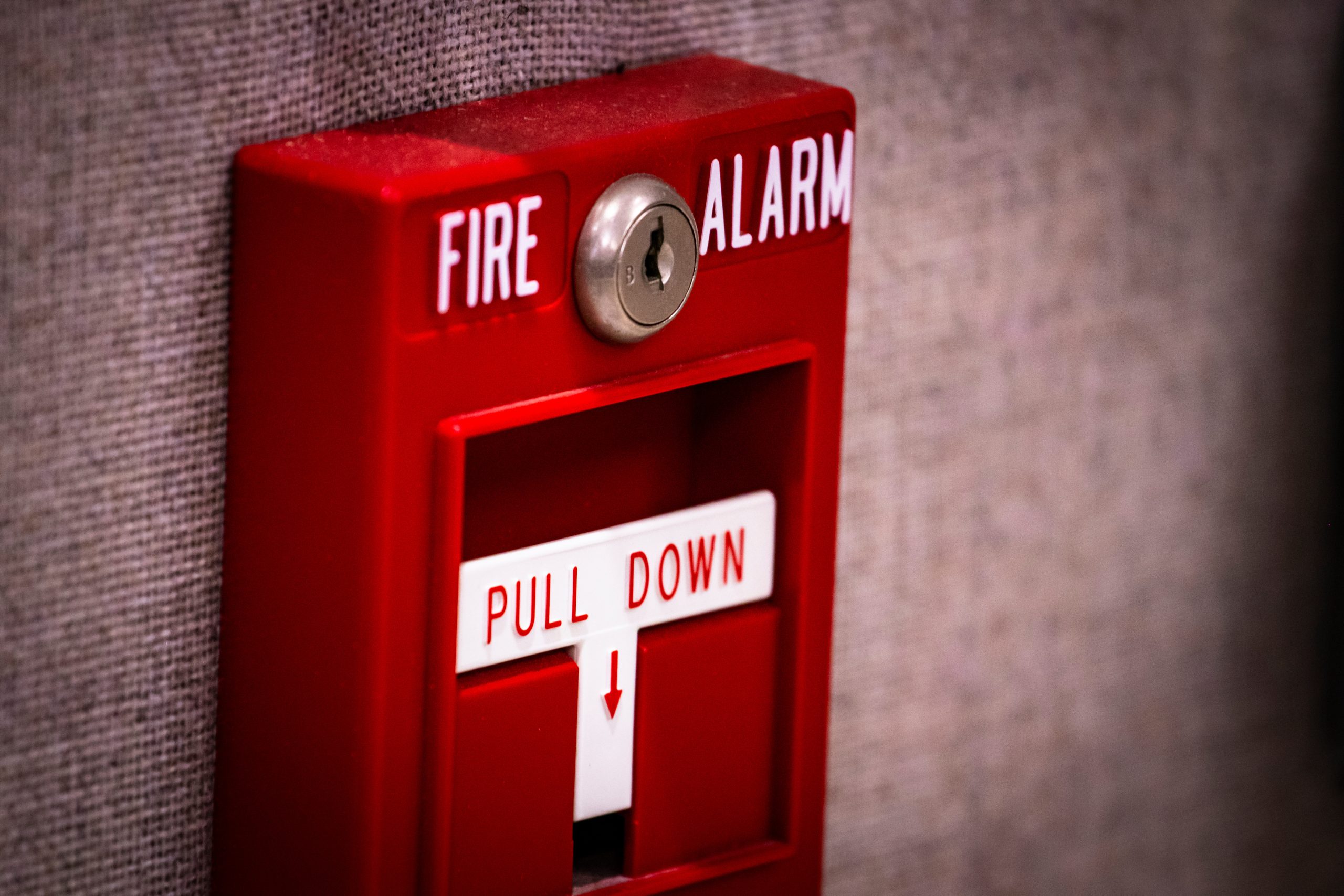 How long do fire alarm batteries last? - faq - Advanced Fire Protection